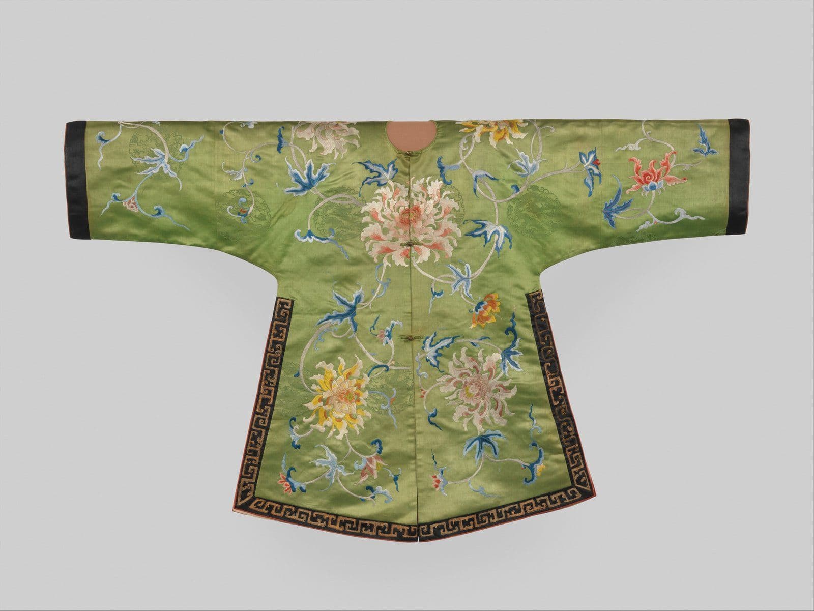 Suzhou Embroidery: How Su Xiu Is Stitched and Judged — Kiln & Ink Journal