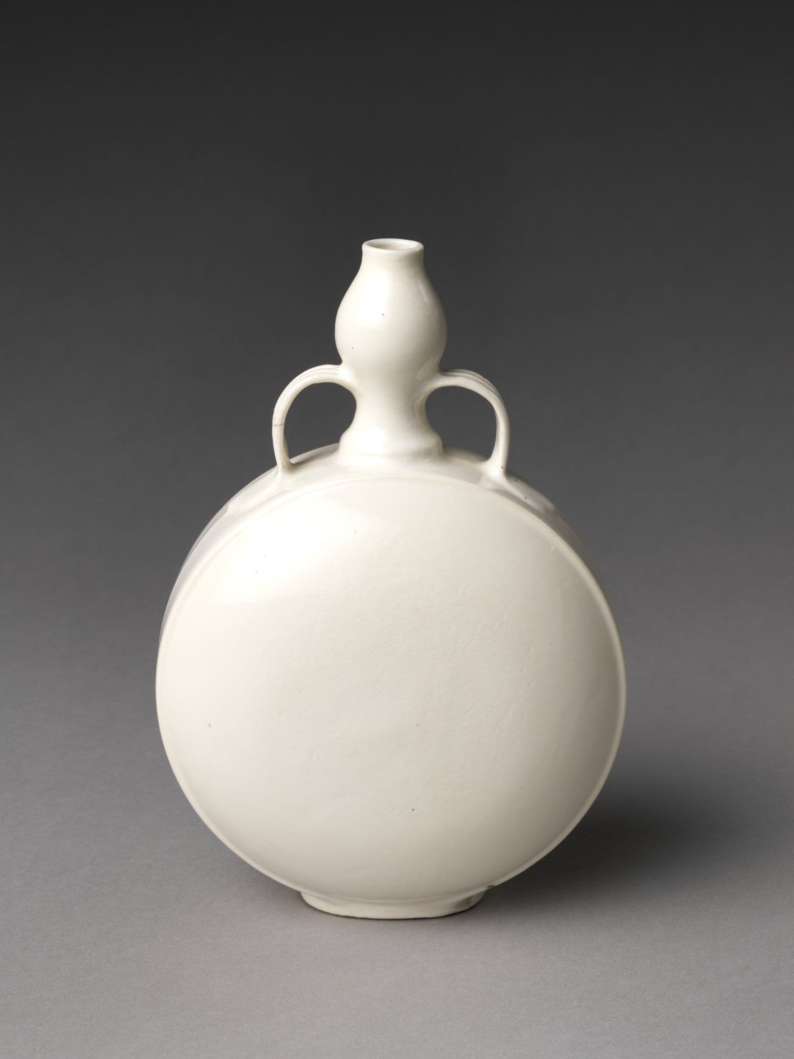 Qianlong Six-Character Seal Marks: Reading the Most Copied Reign in Chinese Porcelain — Curator's Pick article from Kiln & Ink Journal