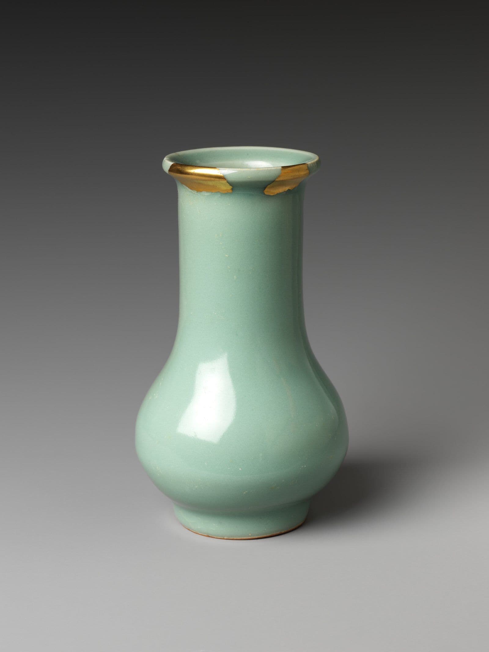 The Five Great Kilns of the Song: Ru, Guan, Ge, Jun, Ding — Craft Unveiled article from Kiln & Ink Journal