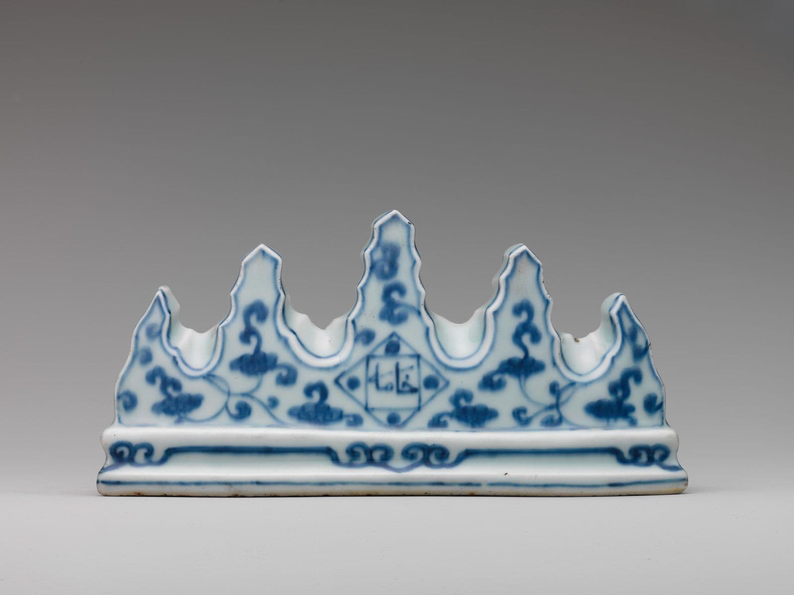 Hongzhi and Zhengde Reign Marks: The Quiet Mid-Ming Decades — Curator's Pick article from Kiln & Ink Journal