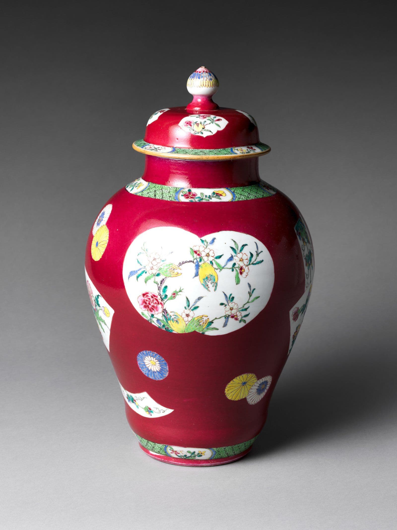 Square Cartouche Marks (双方框款) on Chinese Porcelain: A Yongzheng-Qianlong Signature — Craft Unveiled article from Kiln & Ink Journal
