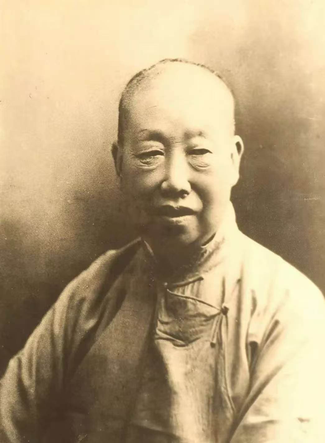 Portrait of Wu Changshuo (吴昌硕), Chinese artist